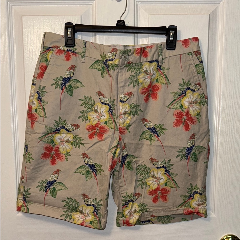 Men’s Sz 34 IZOD Floral Print Tan Flat Front Khaki Shorts